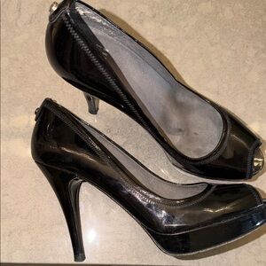 Stuart Weitzman Black Patent Leather Peep Toe Platform Heels | Size 8